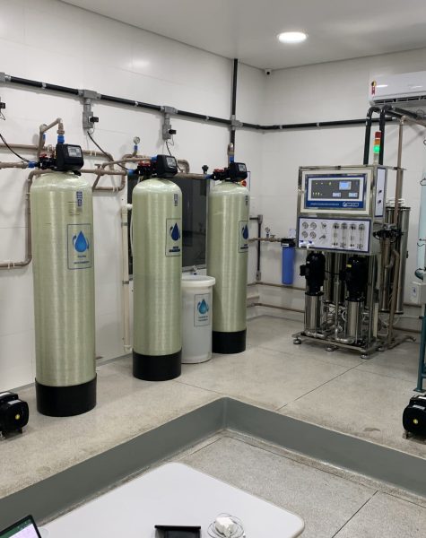 SISTEMAS-DE-TRATAMENTO-DE-AGUA-Projeto-Montagem-e-Retrofit-de-sistemas-de-Tratamento-de-Agua-comerciais-industriais-e-hemodialise-scaled